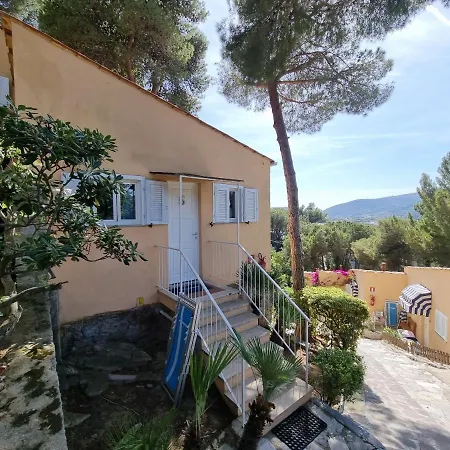 Vacanzamaredue 2 Holiday home *