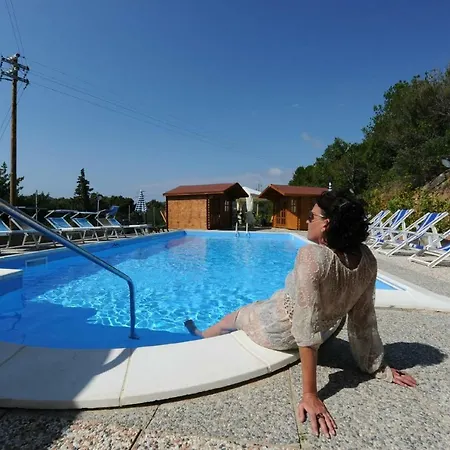 Holiday home Vacanzamaredue 2 *