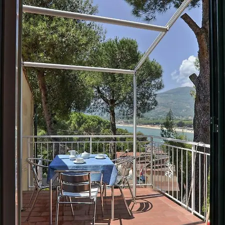 Vacanzamaredue2 Vista Mare Hébergement de vacances