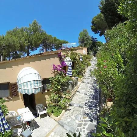 Vacanzamaredue 2 Holiday home *